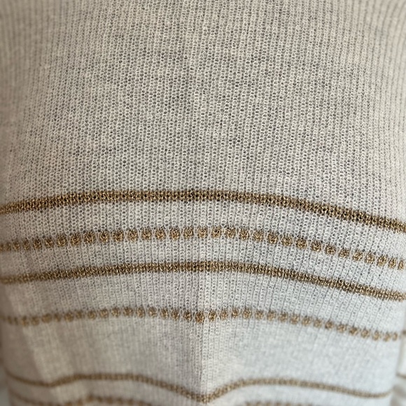 Sézane Sweater - Picture 3 of 11